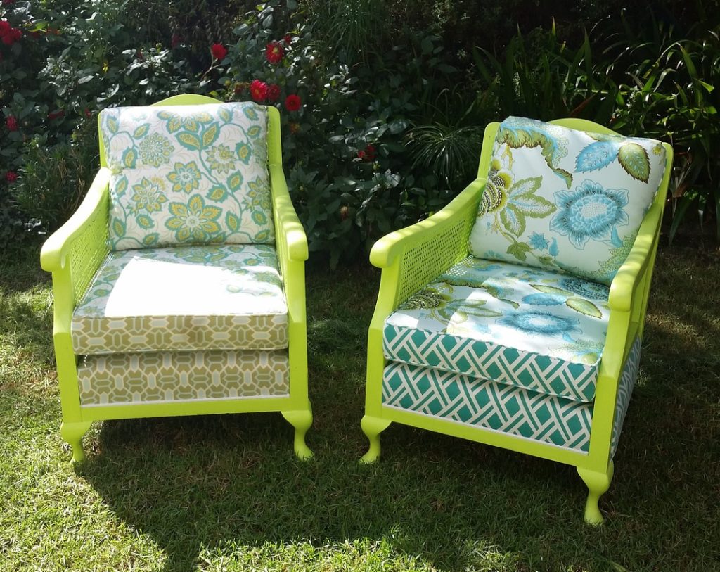 chair-1340501_1920