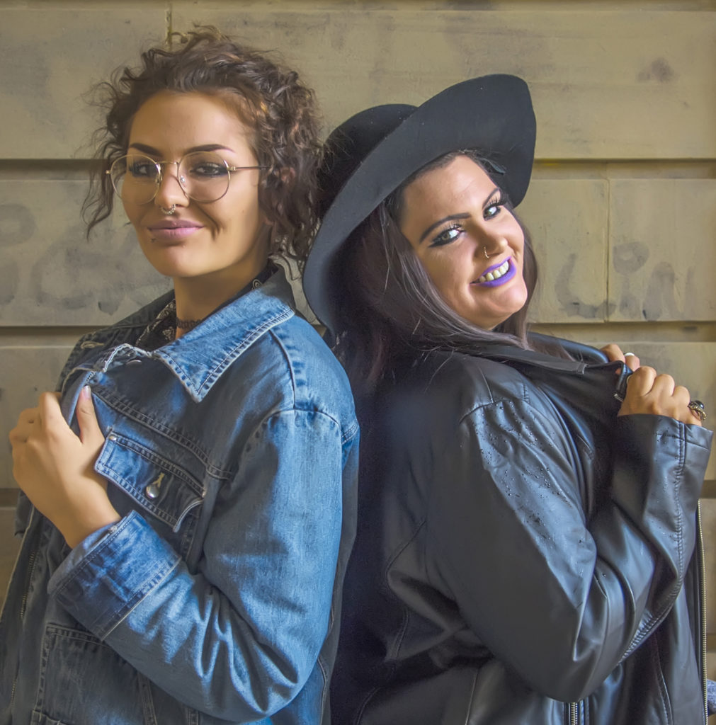 Belfast XFactor stars Hayley Norton and mum Debye Gaskin (Descendance) | Photo by Debbie Deboo