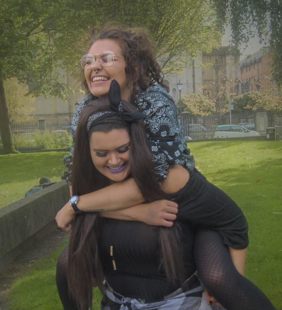 Belfast XFactor stars Hayley Norton and mum Debye Gaskin (Descendance) | Photo by Debbie Deboo 