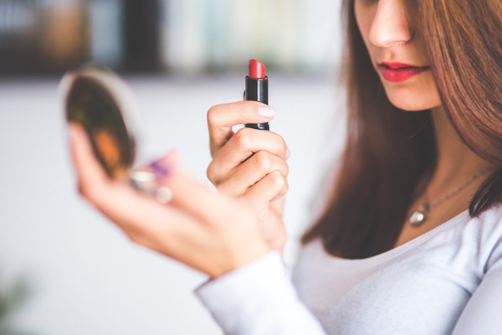 lipstick-791761_1920 (1)