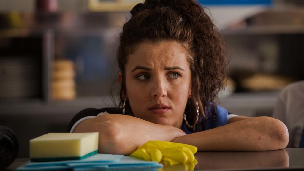 Michelle Mallon (Jamie-Lee O'Donnell)