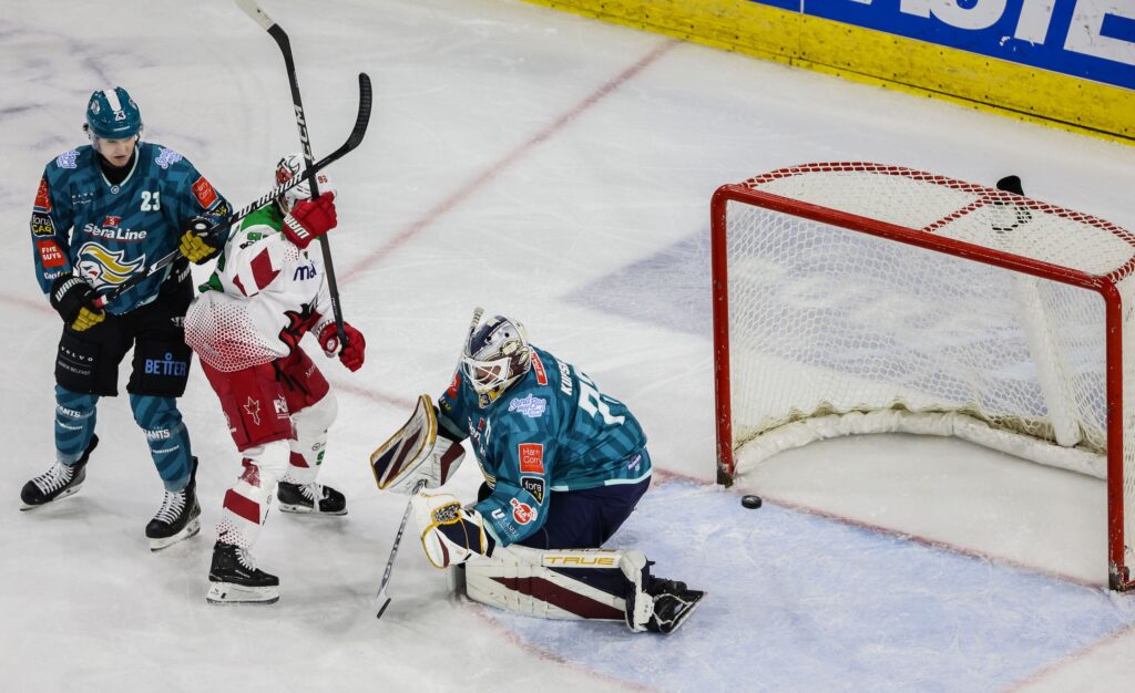 Belfast Giants v Cardiff Devils - EIHL
